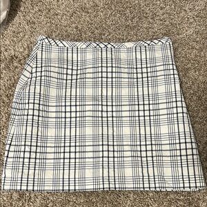 Banana Republic Black and White A-Line Mini Skirt